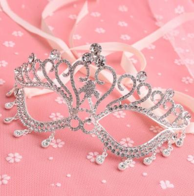 China Metal Crystal Mask Bridal Masquerade Rhinestone Crystal Eye Mask for sale