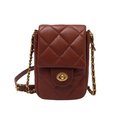 China 2022 Fashionable Net Red Kalanta Texture Bag Small New Popular 2022 Women's Central Institute of Statistics Fashion Rhombus Chain Niche Messenger Trendy Mobile Phone Bag for sale