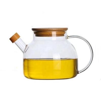 China Custom Made High Hand Viable Blown Kitchen Handmade Large Capacity Borosilicate Glass Clear Oil Bottle for sale