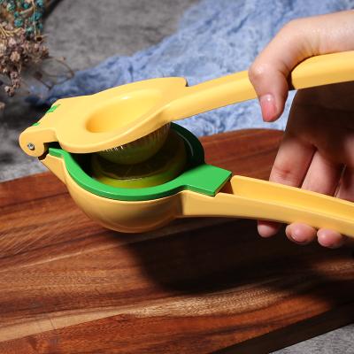 China Sustainable Customized Environmental Portable Hand Pressure Unique Vegetable Chopper Lemon Squeezer for sale