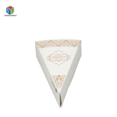 China Recycled Materials Cardboard Packaging Cake Box Dessert Packaging , 2020 350 G Paper Small Luxury White Food And Beverage Packaging Ivory Board for sale