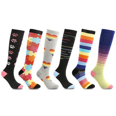 China Antibacterial Wholesale Colored Wearable Knee High Compression Youth Sport Running Cycling Socks for sale