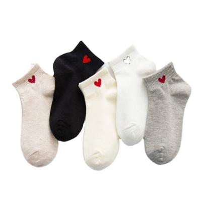 China Pure Cotton Disposable Women Socks Autumn Winter Love-Heart Style Women's Socks Leisure Sports Shorts Style for sale