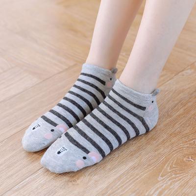 China Spring/Summer Women's Disposable Cotton Women Socks Cotton Socks Cartoon Animal Stuffed Ears Socks for sale