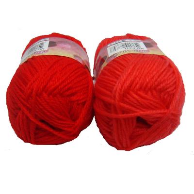 China Viable Chinese Chat Crochet Ball Yarn Lana Merino Wool Roving Embroidery Yarn Knitting Yarns for sale