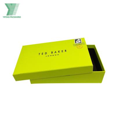 China Recyclable wholesale custom green color print mailer shipping carton background with lid cardboard box for baker food packaging for confectioenry for sale