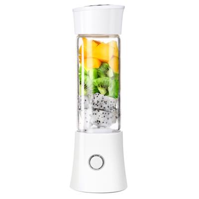 China 480ML Capacity Outdoor Easy Use USB Rechargeable Personal Juicer Power Blender for sale