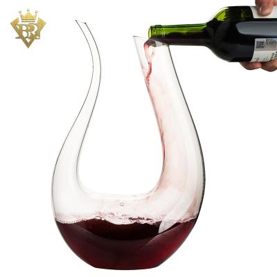 China Improves the Flavor of Wine Accessory Unique Design Wine Horn Wine Decanter for sale