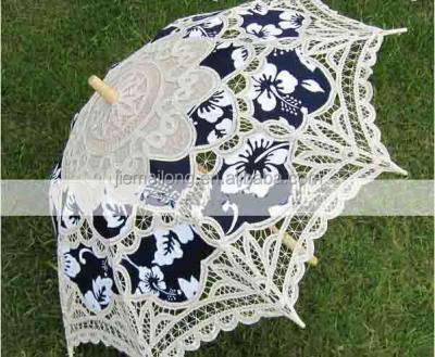 China 190T nylon crochet handle fabric battenburg lace antique wedding parasol and fan set for sale