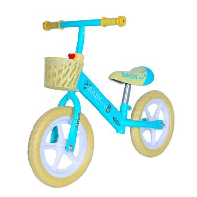 China Metal Children's balance scooter child toy car 2 wheel sliding twist scooter minimalist design balance bike for sale