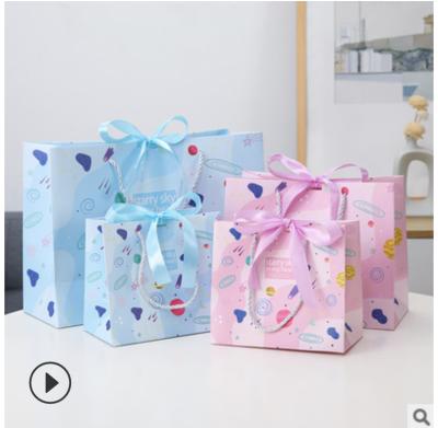 China Recyclable Children's Day Wedding Gift Bag Xitang Packaging Box Recyclable for sale