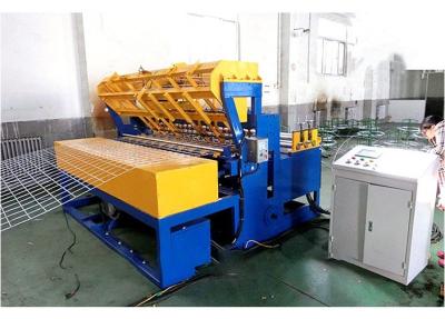 China 60-70 cerca Mesh Machine del ganado de la máquina de Min Automatic Wire Mesh Welding de los tiempos en venta