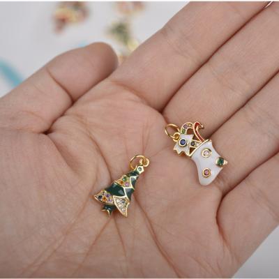 China Classic Wholesale Brass Christmas Charms Real Gold Plated for sale