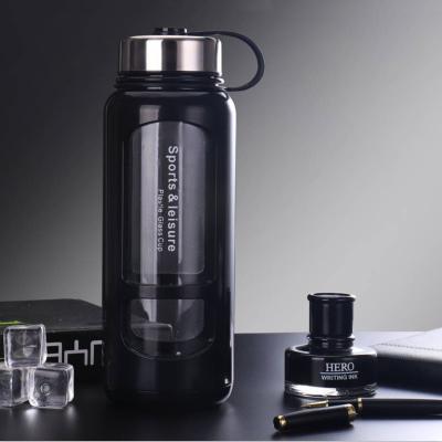 China Wholesale Leak Proof Water Borosilicate Glass Bottle 1L Viable Heat Resistant Glass Bottle Large With Tea Infuser for sale