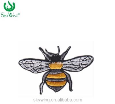 China 3D embroidery patches bee design on cardboard for gift for sale