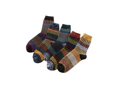 China Sporty Wholesale Fashion Woolen Vintage Thick Warm Plaid Socks Men's Knitted Socks for sale