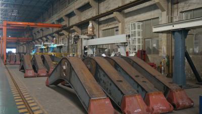 中国 Excavator truck long reach boom used for mining machinery  販売のため