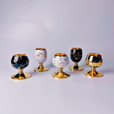 China Hotel Cafes New Small Office Home Decor Candle Holder Decoration Metal Gold Plated Candlestick for sale