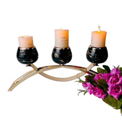 China New Design Metal Gold Candlestick Candle Holder Home Hotel Cafes Hotel Decoration Table Centerpieces Decoration Home Wedding for sale