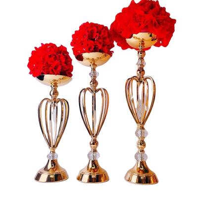 China Hotel Cafes Office Metal Table Centerpiece Wedding Decoration Wedding Table Flower Stand Home Centerpieces for sale