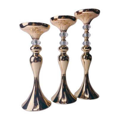 China Hotel Cafes Office Wedding Home Decoration Set Of Gold Three Metal Flower Stand For Wedding Table for sale