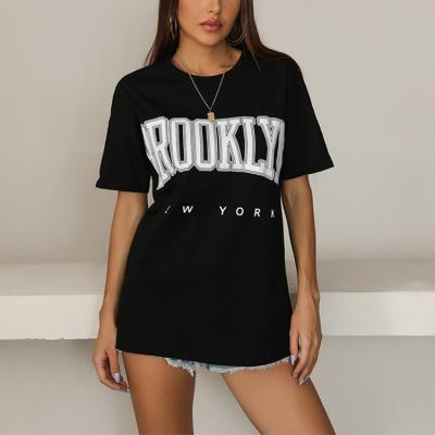 China Anti-Wrinkle Factory Sale Fashion Hip Hop Streetwear Woman Round Neck Hot Shorts Sheath Graphic T-Shirt Tees Oversized Women T Shirts for sale