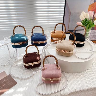 China 2022 new waterproof pearl chain bag lipstick dinner velvet ladies multicolor portable shoulder bag for sale