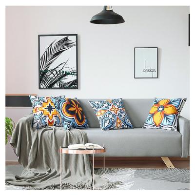 China Outdoor Waterproof Anti Dust Mite Tile Covers For Patio Furniture Boho Farmhouse Floral Printed Decorative Cushion Covers for sale