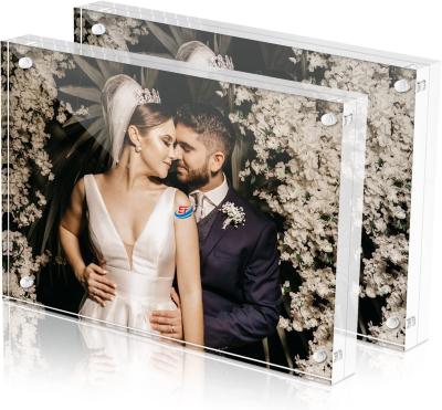 China Desktop Display Transparent Magnetic Acrylic Contemporary Photo Frames for sale