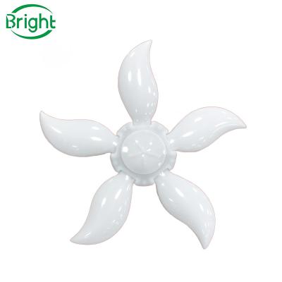 China High brightness high power 360 angle 30W leaf fan blade e27/B22 led foldable led light bulbs light for sale