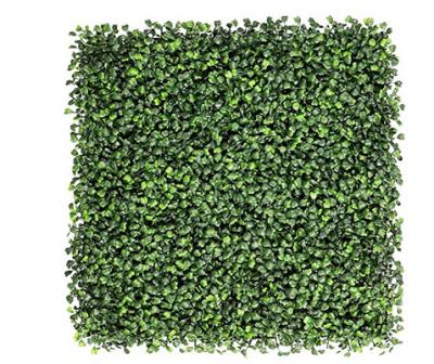 China 2022 New Environment Friendly Decoration Faux Green Boxwood Panels Fence Hedge Backdrop Artificial Plant Grass Wall for sale