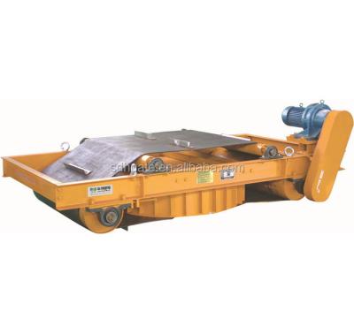 China Tumble Magnetic Iron Separator RCDD Self-cleaning Electric Magnetic Stepping Iron Magnetic Separator For Conveyor Belt for sale