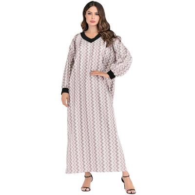 China 2021 Arab Middle East Polyester Dresses For Women Fashion V-Neck Printed Loose Muslim Robe Kaftan Dubai Abaya for sale