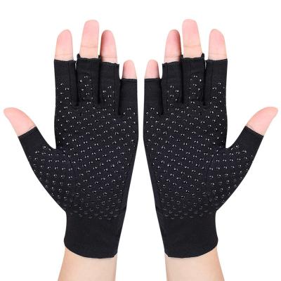 China Relief for Gray Carpal Tunnel Hemp Arthritis Compression Gloves with Magnets Support for Women/Men Daily Work Computer Typing Hand Pain Relief for sale