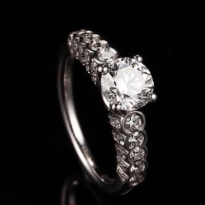 China Custom Made Moissanite Jewelry Ring Real Gold 2Carat 18K White Gold CLASSIC for Wedding Ring Birthday Girls Gift for sale