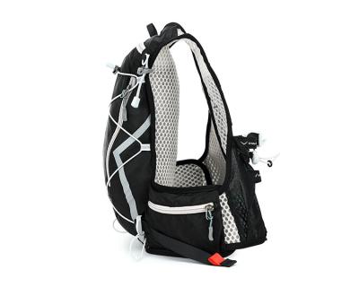 China Schwarzer Leichtgewicht Wandertasche Camping-Tasche Sport-Rad-Rucksack mit Einstellgurt zu verkaufen