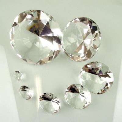 China Glass Paperweight Diamond Table Decorations MH-9242 from Europe for sale