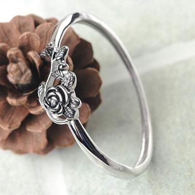 China FASHIONABLE Ladies Ring Engagement Ring Vintage Flower Silver Rose Ring Shiny Cut Jewelry Gift Customization for sale