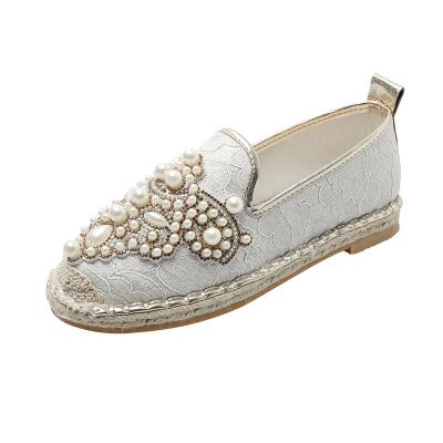 China Deodorization 2021 spring and autumn new flat-bottomed loafers, one-pedal large size pearl single women's shoes for sale