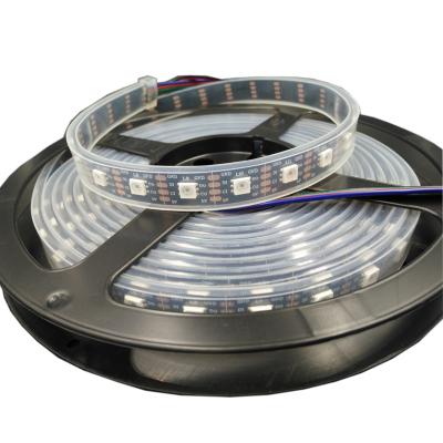 China LANDING Two Signal Wire DATA SYNCHRONIZE SK 9822 RGB LED Strip 60LEDs/m Programmable Black PCB IP67 for sale