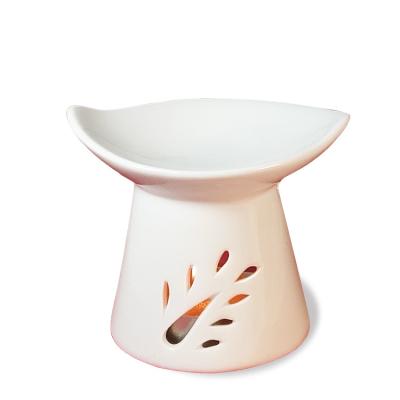 China 2021 New Design Wax Melt Luxury Ceramic Burner Scent Warmer Oil Burner for sale