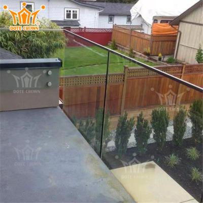 China Modern Modern Home Outdoor Glass Balcony Railing Designs Precast Side Bracket Baluster for sale