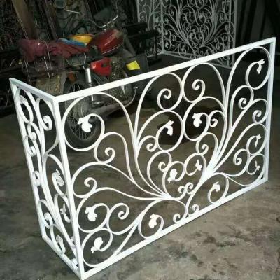 China Modern Wrought Iron Balustrade Modern Style Parapet White Railing Design Custom for sale