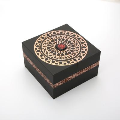 China Recyclable Customized Cosmetic Perfume Gift Box With Magnetic Lid , Tea Packaging Box With EVA Insert for sale