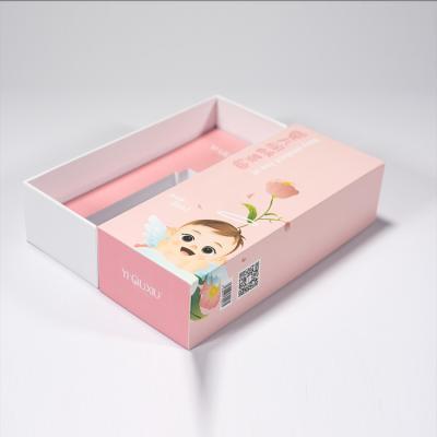 China Recycled Materials Custom Wholesale Price Lid Gift Packaging Elegant High Quality UV Coating Cosmetic Box for sale