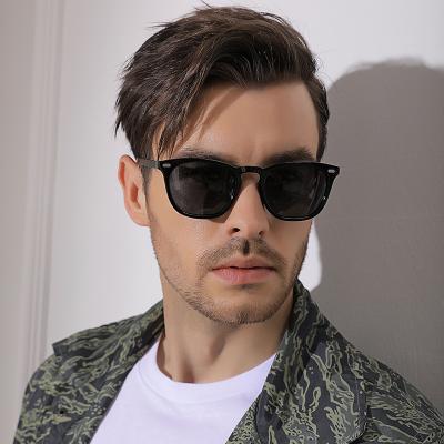 China Unisex yellow color changing lens night vision tr90 polarized sunglasses for men for sale