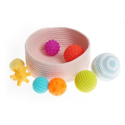 China 2020 hot wholesale montessori educational toys set for early children different infant balls D106 for sale