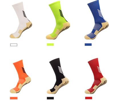 China Breathable thick sports mens sports compression anti-slip sporty grip football sports grip socks for men for sale