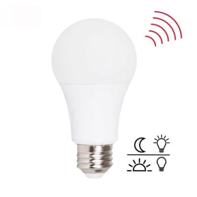 China Hotel A60 6W LED Radar Motion Sensor Bulb Light Control Sensor LED Bulb A60 E27 9W for sale