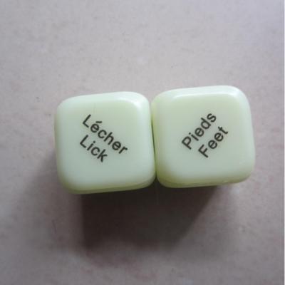 China 25mm Glow In The Dark Dices Game Dices Accessories Phosphorescent Dice For Lovers Roleplay Games for sale